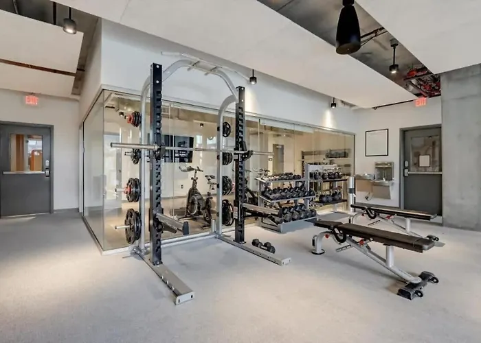 Boulevard Highrise Stu Sky Pool Parking Gym 21